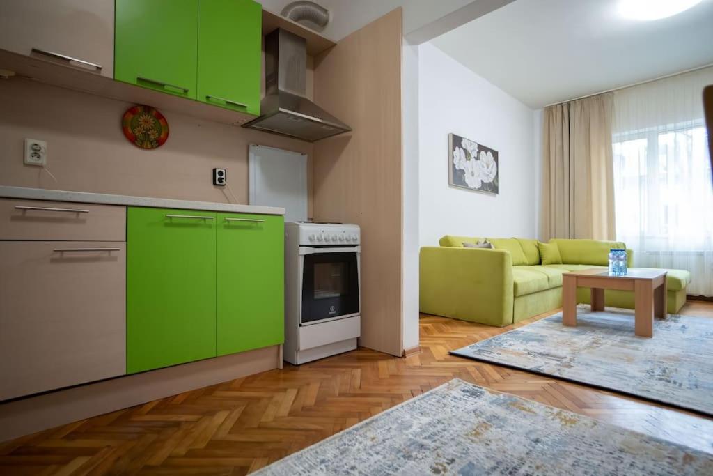The Green Apartment In The Heart Of Old Sofia 1Bdr Екстер'єр фото
