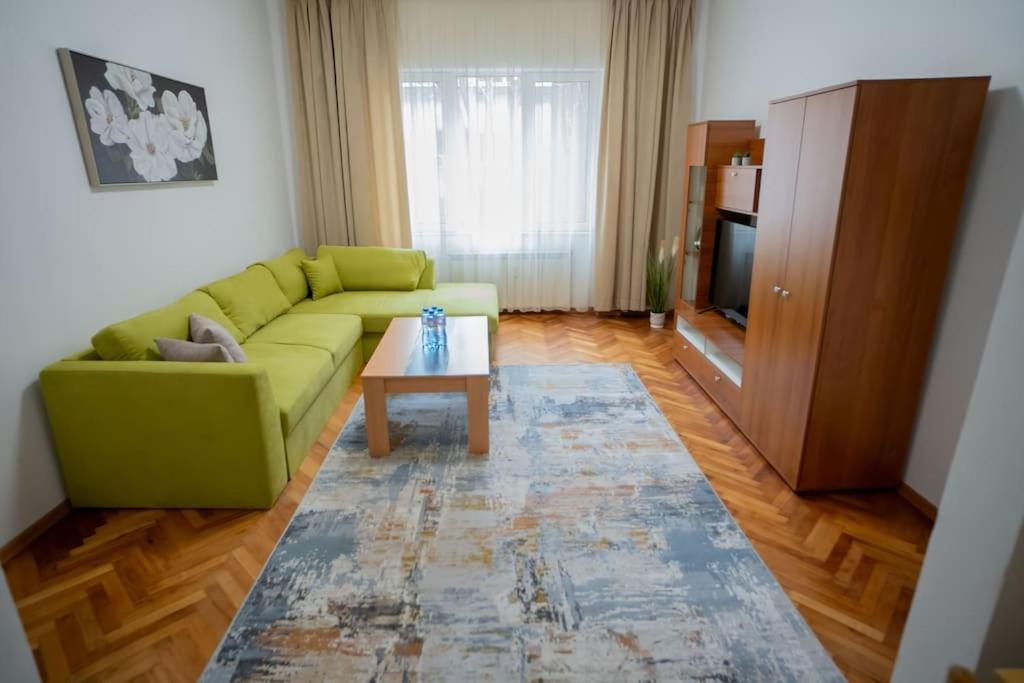 The Green Apartment In The Heart Of Old Sofia 1Bdr Екстер'єр фото