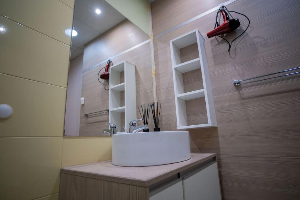 The Green Apartment In The Heart Of Old Sofia 1Bdr Екстер'єр фото